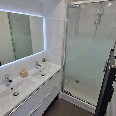 Proche Centre Et 위스트르앙